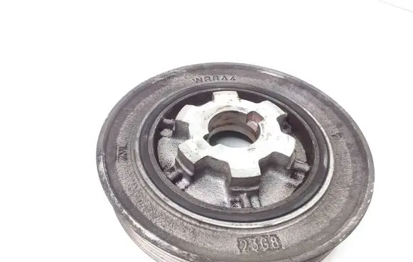 Land Rover Freelander 2 - LR2 Crankshaft pulley 23G8 Wrra4