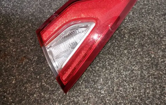 Ford Fusion II Tailgate rear/tail lights DS7313A602AD