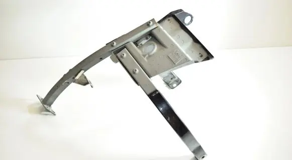 Audi A8 S8 D2 4D Front bumper mounting bracket 4E0821137E