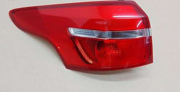 Ford Focus Rear/tail lights F1EB13405DB