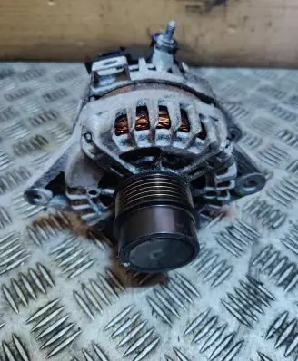 KIA Sportage Generator/alternator 373002B960