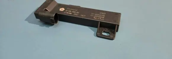 Chrysler Pacifica Aerial antenna amplifier 68051315AB 04749301AB 2840864000300