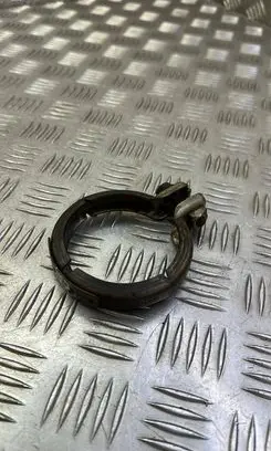 Mercedes-Benz E W212 Muffler pipe connector clamp A2034900641