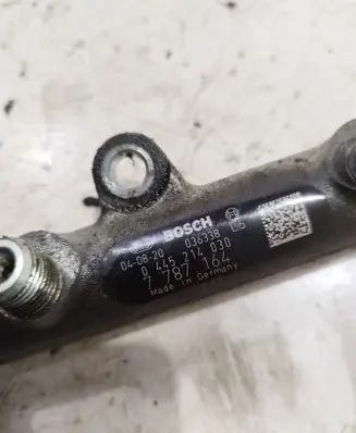 BMW X3 E83 Fuel main line pipe 7787164 0445214030