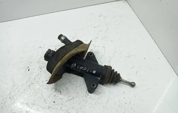 Clutch master cylinder