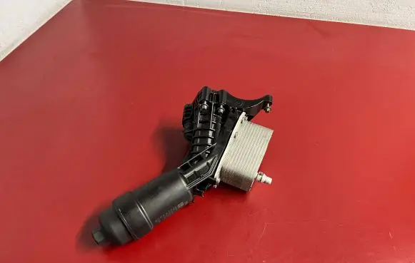 BMW X4 G02 Oil filter mounting bracket 8580417 11428580417