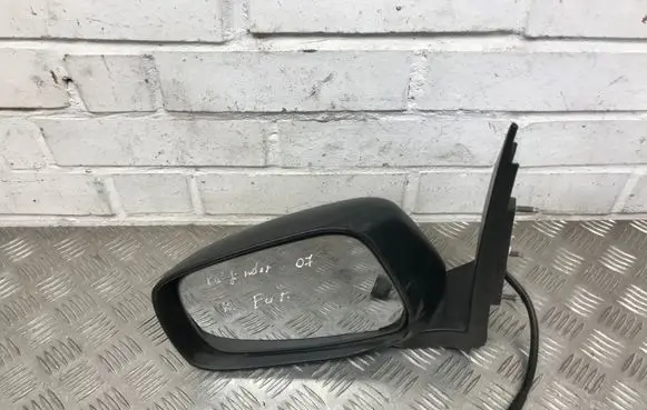 Nissan Pathfinder R51 Front door electric wing mirror E9014302