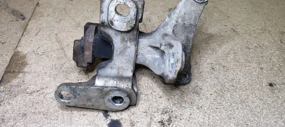 Honda Civic Engine mount bracket 50SMJ