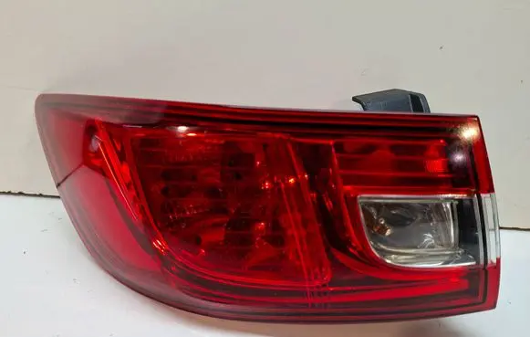 Renault Clio IV Rear/tail lights S27639471 265553752R