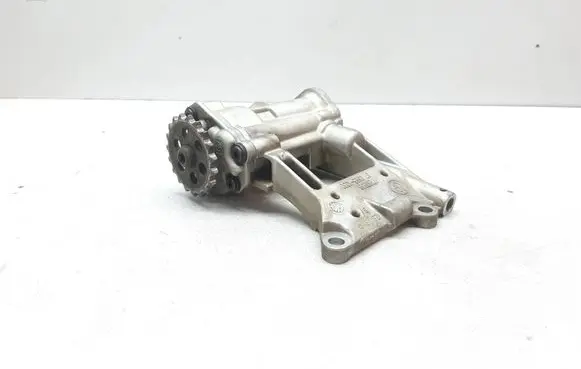 BMW X5 E53 Oil pump 7789838