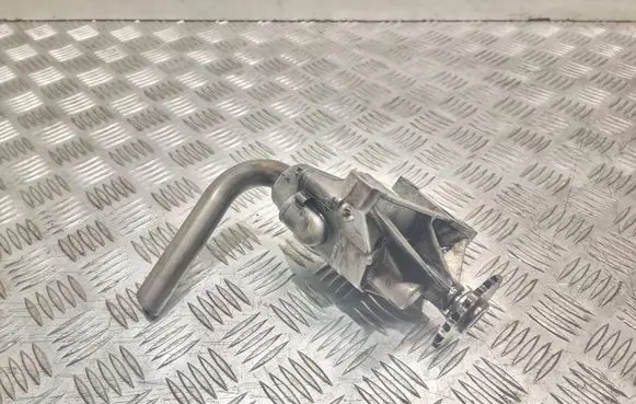 Mercedes-Benz Vito Viano W639 Oil pump A6121810047