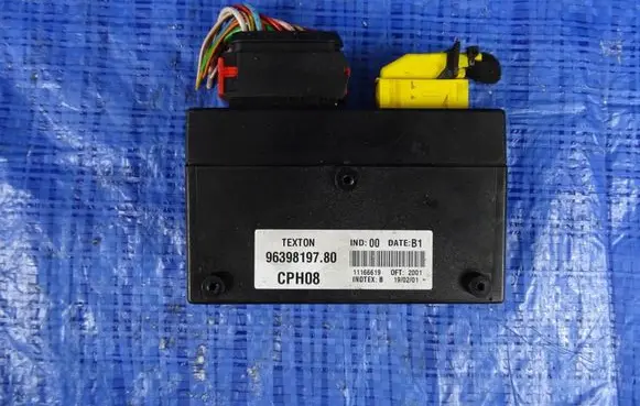 Peugeot 306 Alarm control unit/module 9639819780