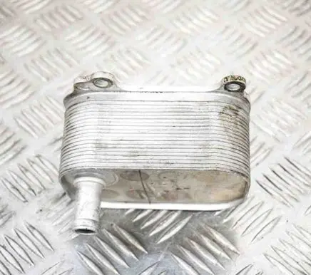Engine oil radiator