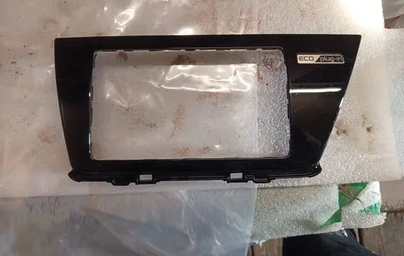 KIA Niro Radio/GPS head unit trim 84795G5100CE4 00145