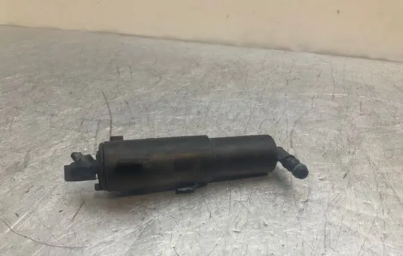 BMW X5 E70 Headlight washer spray nozzle 7173852 13037710