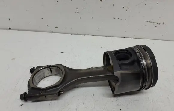 Opel Astra K Piston with connecting rod 0687776302