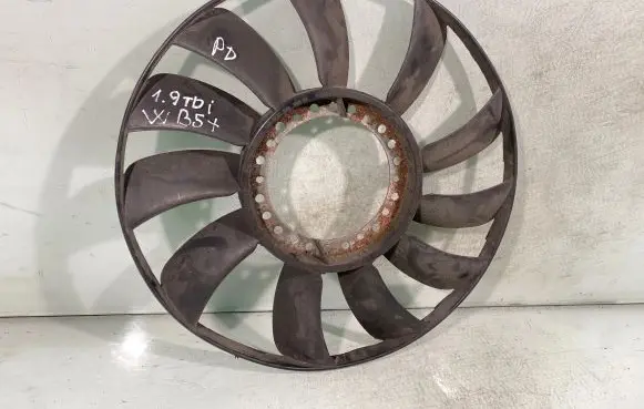 Volkswagen PASSAT B5.5 Fan impeller 058121301b