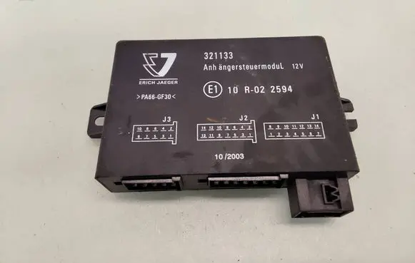 Audi A4 S4 B6 8E 8H Tow bar trailer control unit/module 321133