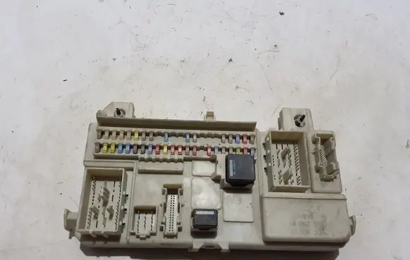Volvo XC90 Fuse module 31268178