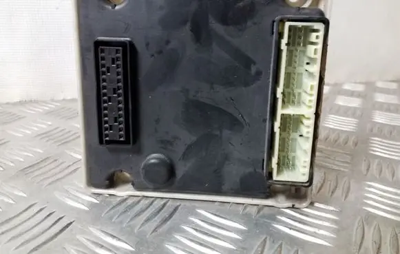 Jeep Cherokee III KJ BSM Control unit P05026038AG
