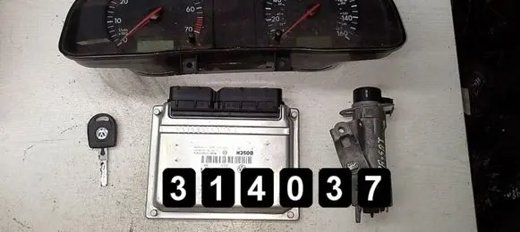 Volkswagen PASSAT B5 Engine control unit/module 8D906018R