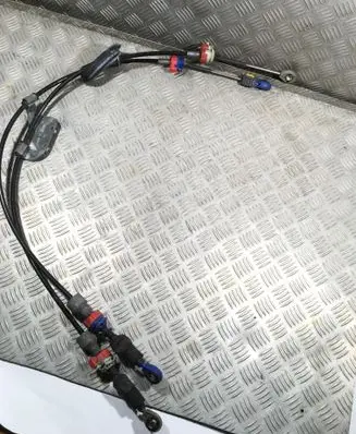 Nissan Qashqai Gear shift cable linkage 112112856
