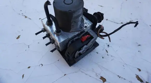 Audi A4 S4 B5 8D ABS Pump