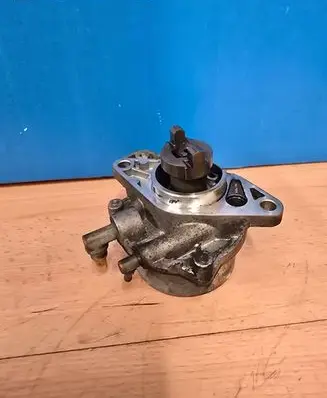 Opel Combo C Vacuum pump 55193232 72902403006