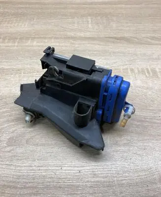 Audi A3 S3 8L Rear door lock 8D0839016A RIGHTSIDE