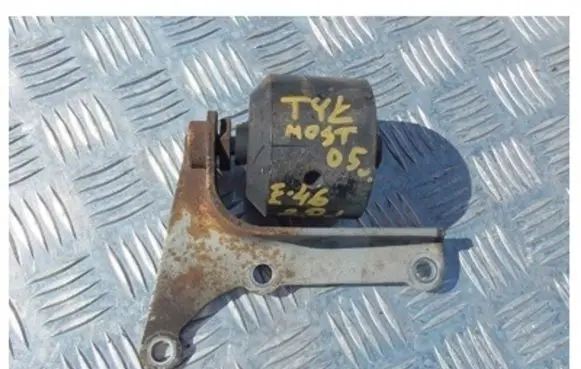 BMW 3 E46 Rear differential mounting bracket 