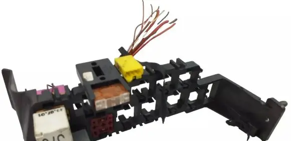 Audi A6 S6 C5 4B Fuse box set 8D1937545