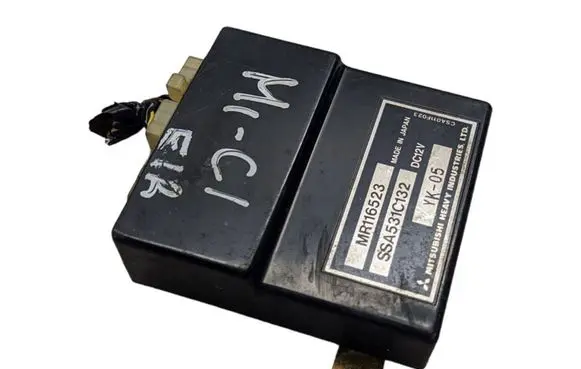 Mitsubishi Carisma Air conditioner control unit module MR116523 SSA531C132