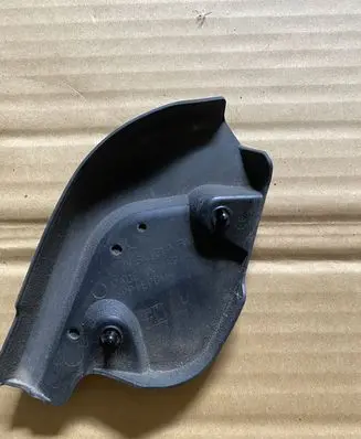 Subaru XV II Seal rubber (tailgate) 63137FL010