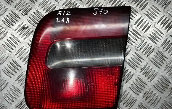 Volvo S70 V70 V70 XC Tailgate rear/tail lights 9157009 H1H3