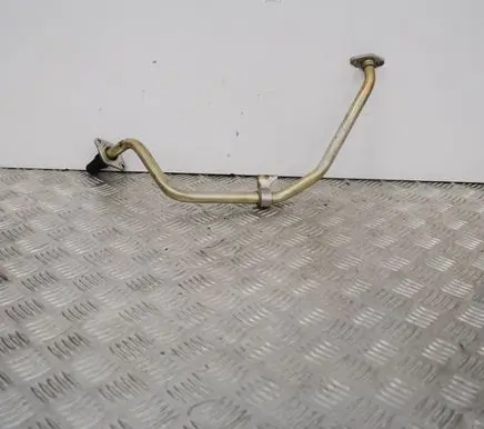 Volkswagen PASSAT B6 Other engine bay part 06F131521M