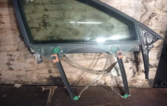 Audi A3 S3 A3 Sportback 8P Front door electric window regulator 8P4837330