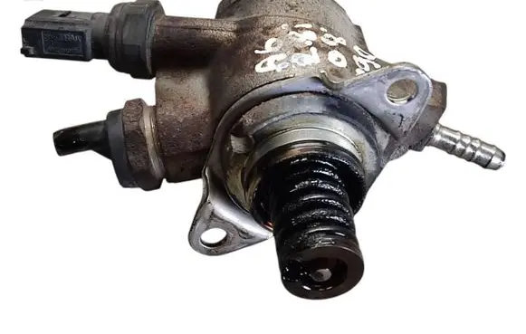 Audi A6 S6 C6 4F Fuel injection high pressure pump 06E127025M 06E025M 06E906051K