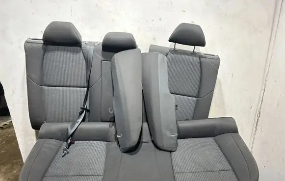 Peugeot 508 Second row seats