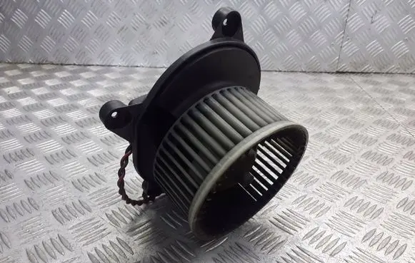 Chrysler PT Cruiser Front door blower motor 036628X