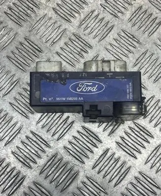 Volkswagen Sharan Coolant fan relay 95VW14B205AA 7MO000317