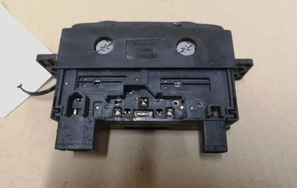Toyota Avensis T250 Seat heating switch 453417
