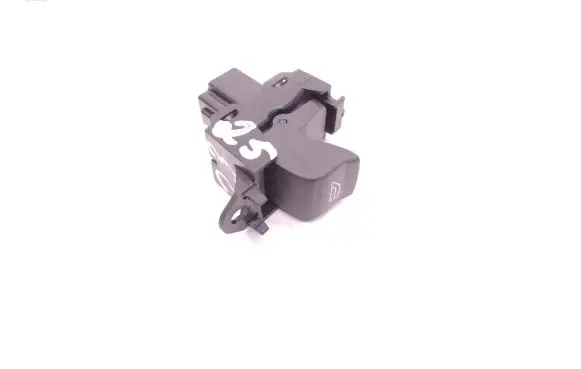 Volvo V50 Electric window control switch 30658449 D25