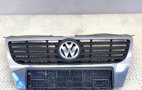 Volkswagen PASSAT B6 Front grill 3C0853651