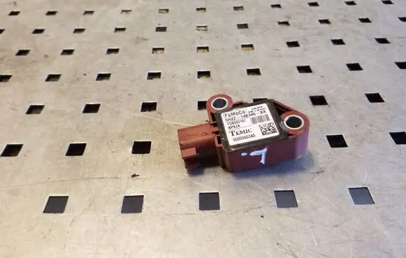 Land Rover Range Rover Sport L320 Airbag deployment crash/impact sensor YDB000141