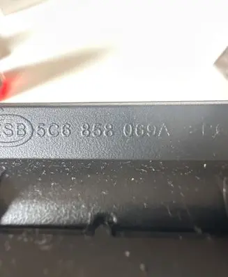 Radio/GPS head unit trim