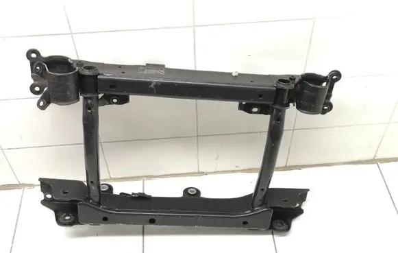 Mercedes-Benz ML W163 Front subframe A1633302500 3003000065