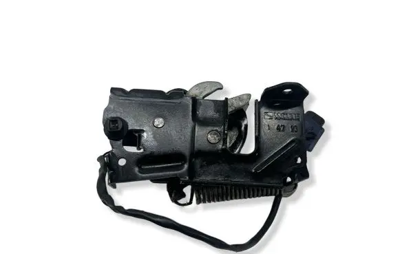 BMW 1 F20 F21 Engine bonnet/hood lock/catch 7242548