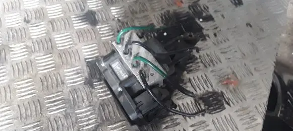 Renault Megane II ABS Pump 8200737985