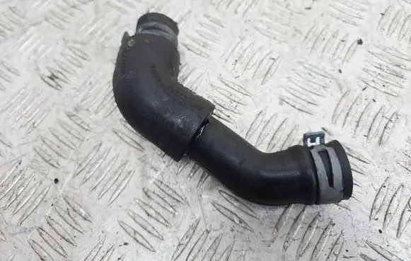 Mercedes-Benz A W169 Breather hose/pipe A6400101282