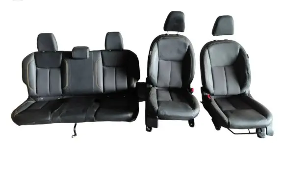 Nissan Navara D23 Seat set 